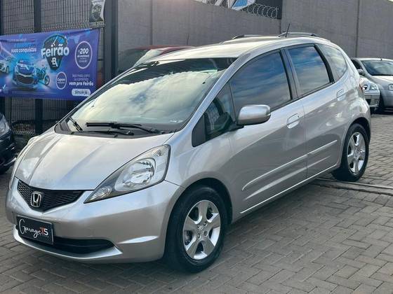 HONDA FIT 1.4 LX 16V FLEX 4P MANUAL HONDA FIT 1.4 LX 16V FLEX 4P MANUAL